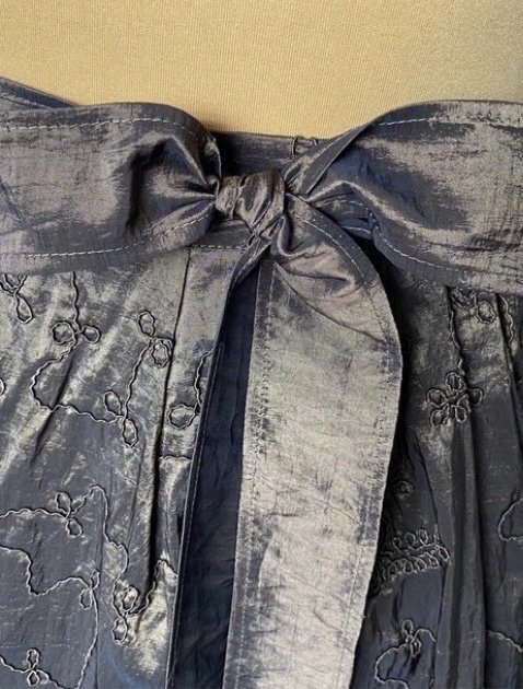 Dirndl Schürze, Tracht, Taftstoff, changierend, schlammfarben, Gr. L/XL