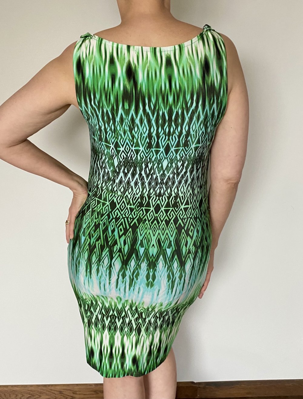 Tramontana, Kleid, Sommer, stretchig, grün/schwarz, Gr. M