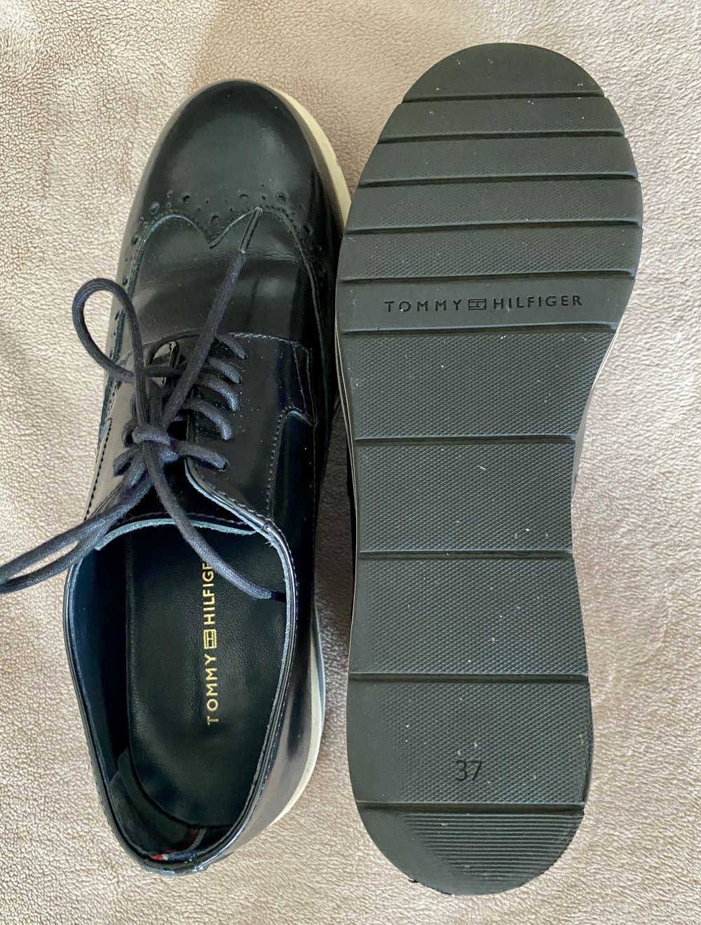 Tommy Hilfiger, neuwertig, Leder, Schnürschuh, Plateau, schwarz, Gr.37