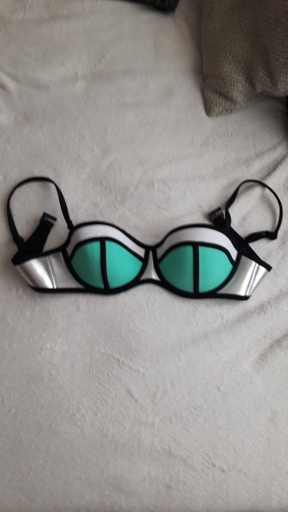 Neues Bikini Top Gr. 75C